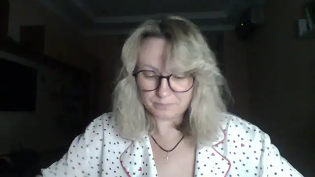 Snapshot of Mary888x chatting on 10-11-25, 06:20 Mary888x online show from 10-11-25, 06:20