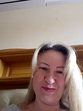 Snapshot of Mary888x chatting on 03-03-25, 10:17 Mary888x online show from 03-03-25, 10:17
