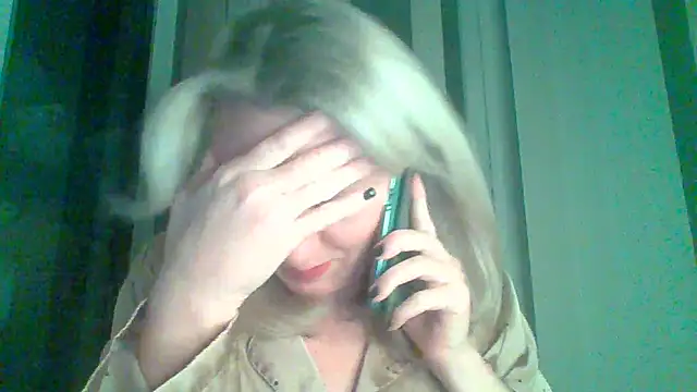 Snapshot of Mary888x chatting on 02-27-25, 05:26 Mary888x online show from 02-27-25, 05:26