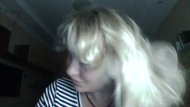 Snapshot of Mary888x chatting on 10-04-25, 07:48 Mary888x online show from 10-04-25, 07:48