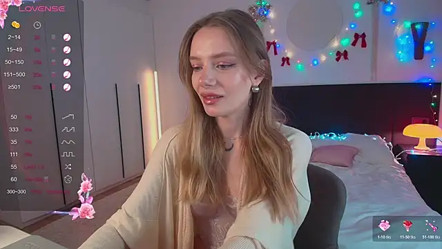 LunaticaBae online show from 01-11-26, 04:52