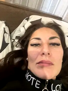 Veronicavirus online show from 10-22-25, 07:41