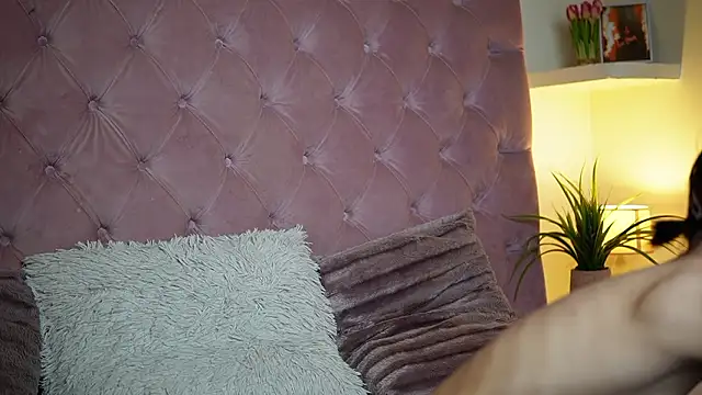 MaiaMini online show from 01-31-26, 09:02