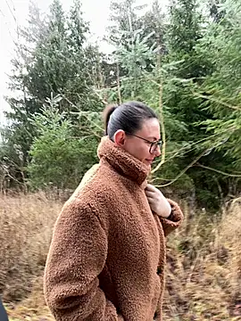 AvaFlowers6 online show from 12-17-25, 08:30