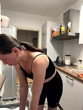 Snapshot of AvaFlowers6 chatting on 01-18-26, 10:40 AvaFlowers6 online show from 01-18-26, 10:40