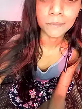 Snapshot of yourslady_ chatting on 03-06-25, 01:35 yourslady  online show from 03-06-25, 01:35