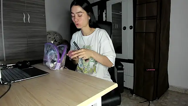 MollyCraft online show from 10-29-25, 11:31