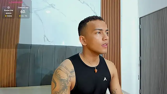 Snapshot of Rafa2004Cruz chatting on 10-10-25, 12:28 Rafa2004Cruz online show from 10-10-25, 12:28