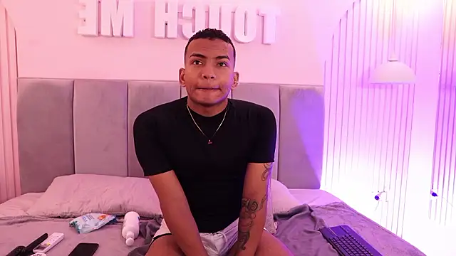 Rafa2004Cruz online show from 02-27-26, 12:27