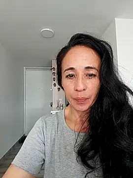 Coeur de luxure online show from 09-18-25, 06:22