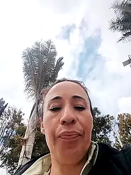 Coeur de luxure online show from 10-25-25, 02:39