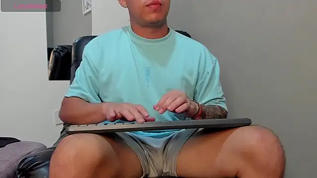 mattiwsmorris  online show from 02-18-26, 02:31