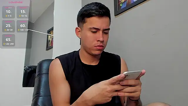 mattiwsmorris  online show from 03-10-26, 11:47