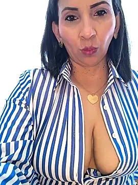 Mrsvictoriaaa online show from 10-11-25, 07:15