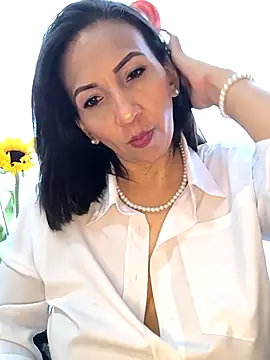 Snapshot of Mrsvictoriaaa chatting on 02-14-26, 07:58 Mrsvictoriaaa online show from 02-14-26, 07:58