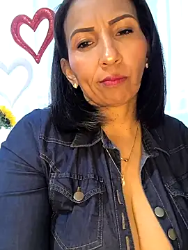 Snapshot of Mrsvictoriaaa chatting on 02-13-26, 07:58 Mrsvictoriaaa online show from 02-13-26, 07:58