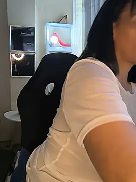 Mrsvictoriaaa online show from 07-10-26, 08:09