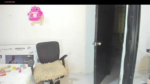 Snapshot of Ladyy_Sweet22 chatting on 10-07-25, 04:24 Ladyy Sweet22 online show from 10-07-25, 04:24