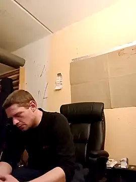 VickyDevilEU online show from 10-21-25, 12:00