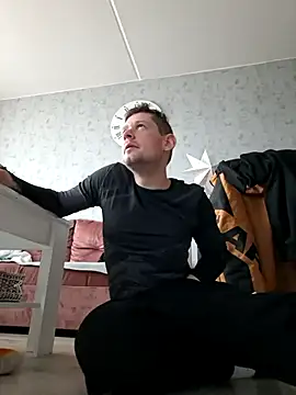 VickyDevilEU online show from 12-03-25, 09:20