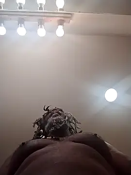 Snapshot of KingSlim56 chatting on 09-25-25, 04:18 KingSlim56 online show from 09-25-25, 04:18