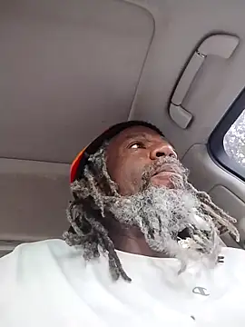 Snapshot of KingSlim56 chatting on 10-04-25, 10:11 KingSlim56 online show from 10-04-25, 10:11