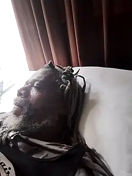 Snapshot of KingSlim56 chatting on 09-12-25, 06:07 KingSlim56 online show from 09-12-25, 06:07