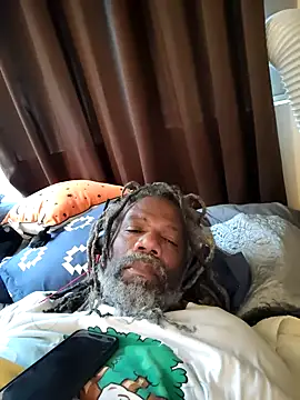 Snapshot of KingSlim56 chatting on 10-31-25, 10:05 KingSlim56 online show from 10-31-25, 10:05