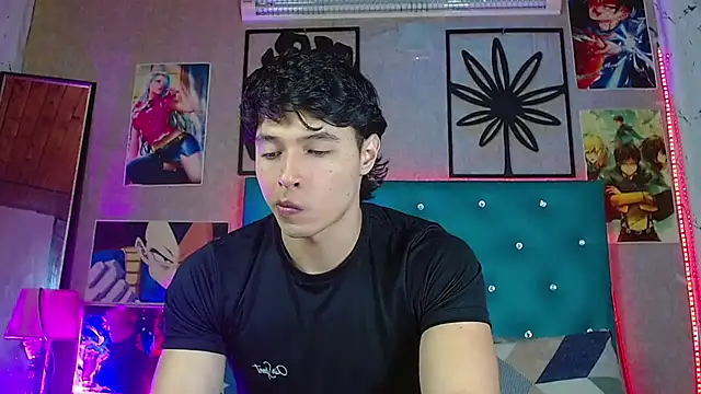 LiamAndrewzz online show from 07-18-26, 03:59