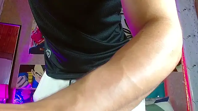 LiamAndrewzz online show from 02-28-26, 04:45