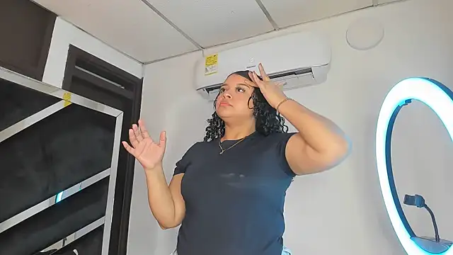 Snapshot of Rubyxht chatting on 02-03-26, 12:54 Rubyxht online show from 02-03-26, 12:54