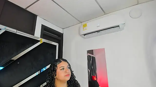 Snapshot of Rubyxht chatting on 02-24-26, 12:50 Rubyxht online show from 02-24-26, 12:50