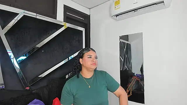 Snapshot of Rubyxht chatting on 03-01-26, 01:00 Rubyxht online show from 03-01-26, 01:00