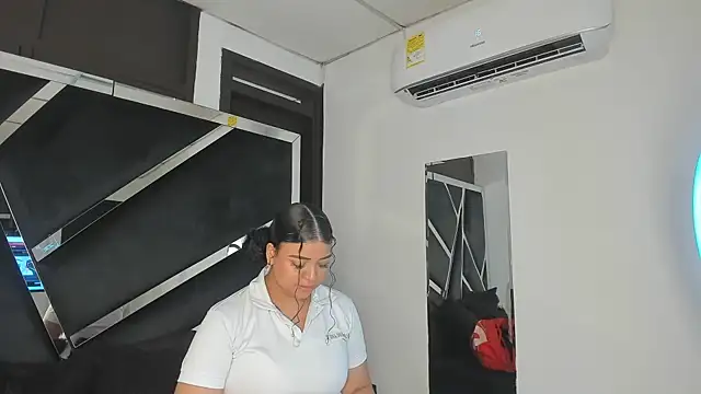 Rubyxht online show from 10-03-25, 12:39