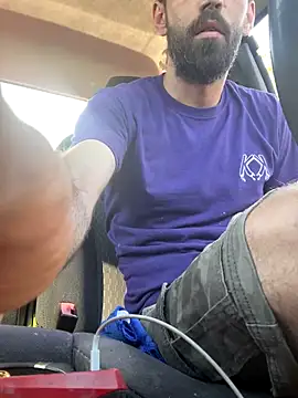 Snapshot of QueenM3 chatting on 09-18-25, 09:07 QueenM3 online show from 09-18-25, 09:07