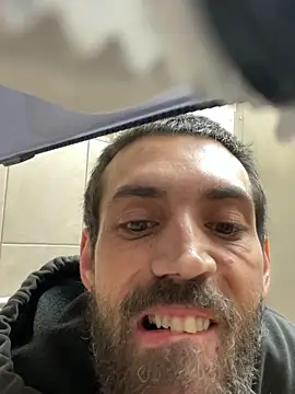 Snapshot of QueenM3 chatting on 10-10-25, 10:32 QueenM3 online show from 10-10-25, 10:32