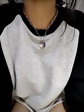 ElaRuil69 online show from 11-05-25, 02:47