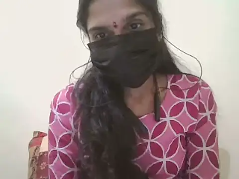 Snapshot of cutee_telugu chatting on 03-15-25, 11:29 cutee telugu online show from 03-15-25, 11:29