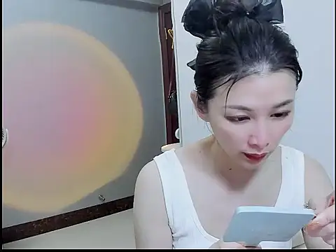 Snapshot of A_dabo chatting on 10-11-25, 05:25 A dabo online show from 10-11-25, 05:25