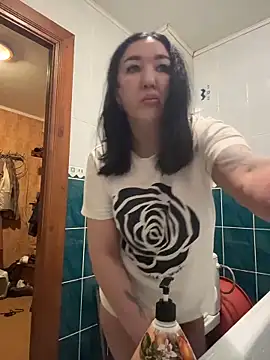 Snapshot of Naughtbaby_2025 chatting on 02-27-26, 01:28 Naughtbaby 2025 online show from 02-27-26, 01:28