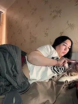 Snapshot of Naughtbaby_2025 chatting on 02-27-26, 01:33 Naughtbaby 2025 online show from 02-27-26, 01:33