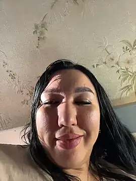 Snapshot of Naughtbaby_2025 chatting on 02-17-26, 01:30 Naughtbaby 2025 online show from 02-17-26, 01:30