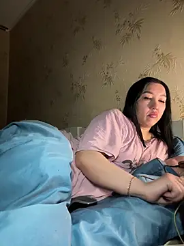 Naughtbaby 2025 online show from 12-21-25, 12:46