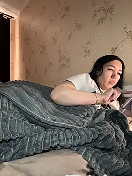 Snapshot of Naughtbaby_2025 chatting on 02-28-26, 01:44 Naughtbaby 2025 online show from 02-28-26, 01:44