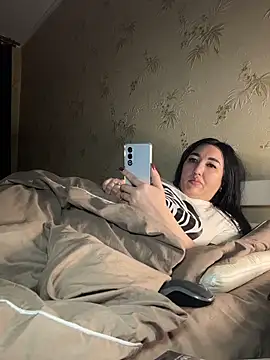 Snapshot of Naughtbaby_2025 chatting on 02-28-26, 01:38 Naughtbaby 2025 online show from 02-28-26, 01:38