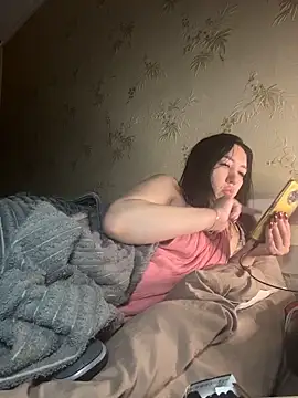 Snapshot of Naughtbaby_2025 chatting on 02-24-26, 01:50 Naughtbaby 2025 online show from 02-24-26, 01:50