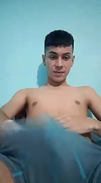 Snapshot of Johann_sex chatting on 03-08-25, 06:10 Johann sex online show from 03-08-25, 06:10