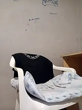 LeonRoots online show from 03-06-26, 09:48