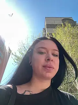 AlishaPrettyBlade online show from 05-10-26, 06:06