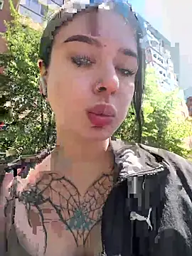 AlishaPrettyBlade online show from 06-18-26, 05:06